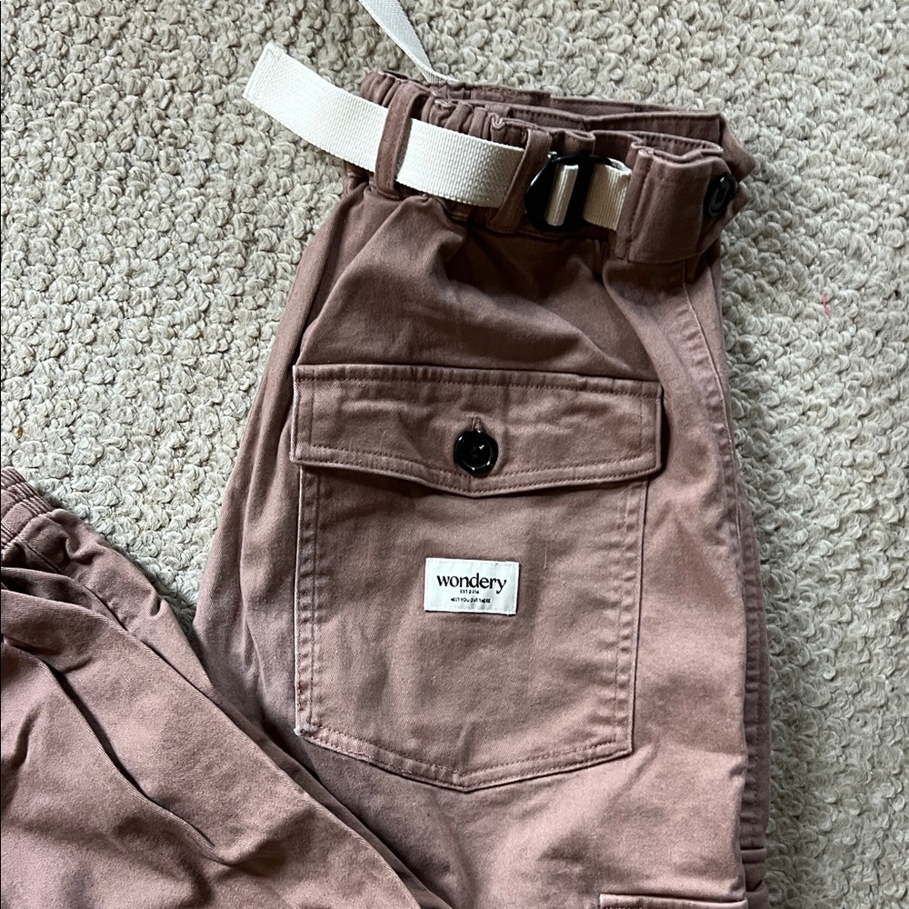 Wondery Isabel Pants